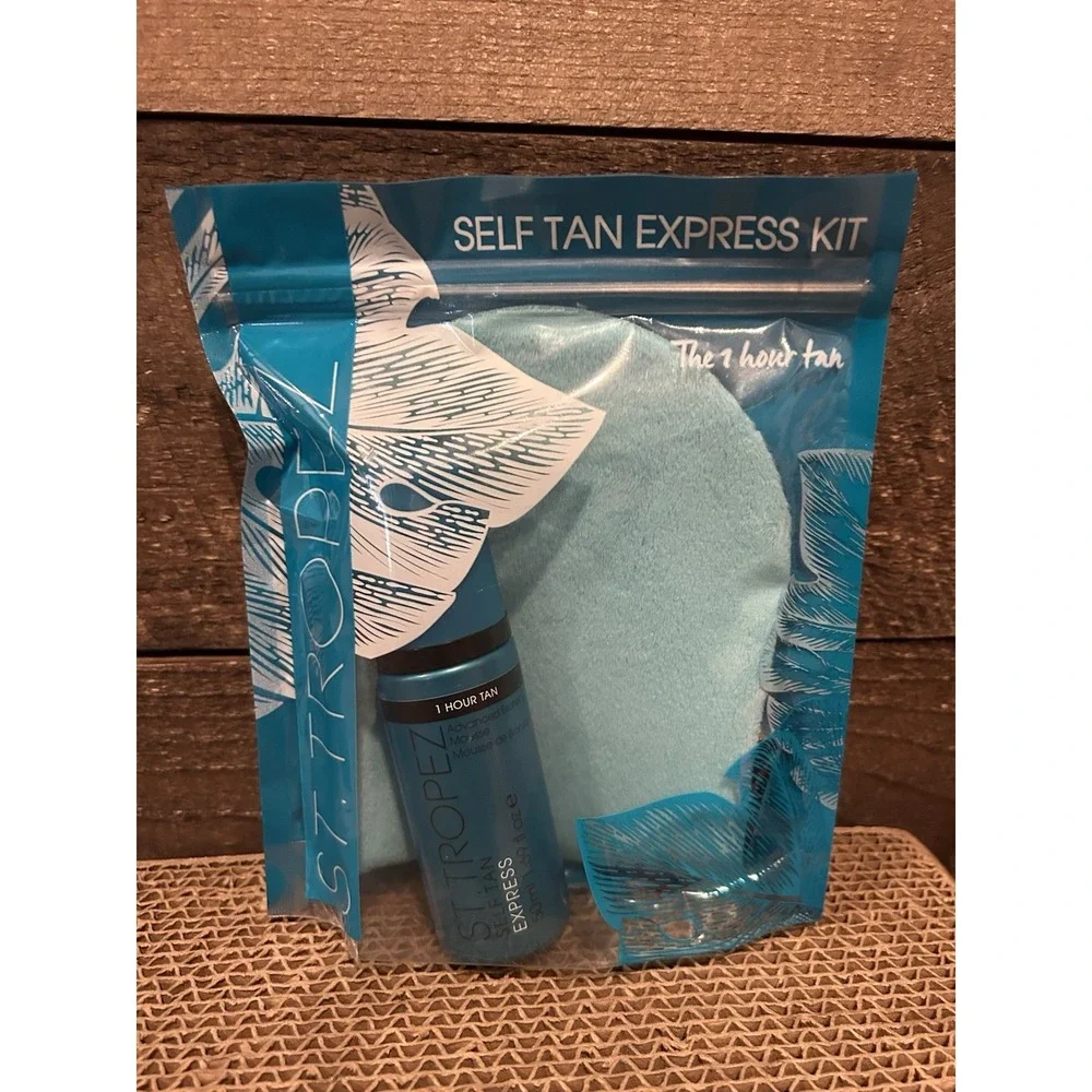 St. Tropez Self Tan Express Kit, 1 HR Tan, TRAVEL SIZE, 1.69 fl oz & Mitt